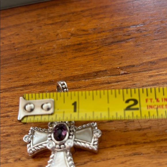 Judith Ripka faux pearl necklace with fitting for pendants and MOP Maltese cross - Picture 7 of 11